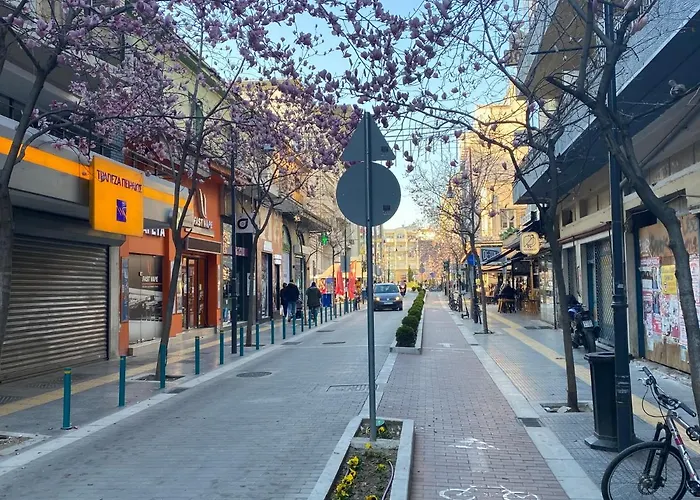 Great Alexander Street, Larisa