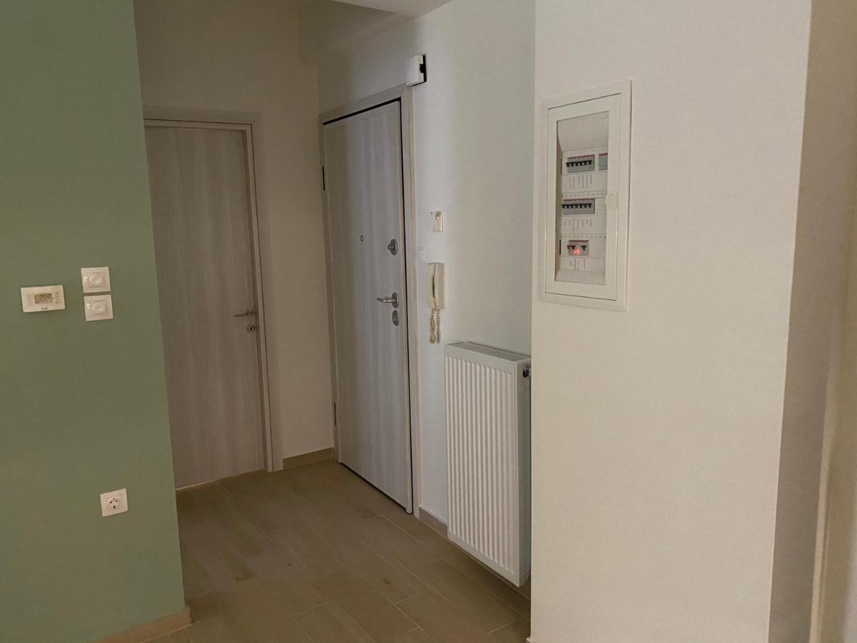 Great Alexander Street, Apartament Larissa