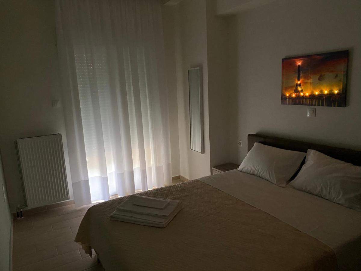 Great Alexander Street, Apartment